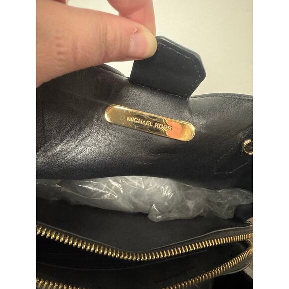 Michael Kors Mercer Gallery Med. Faux Pebbled Leather Tote Bag - Picture 8 of 12